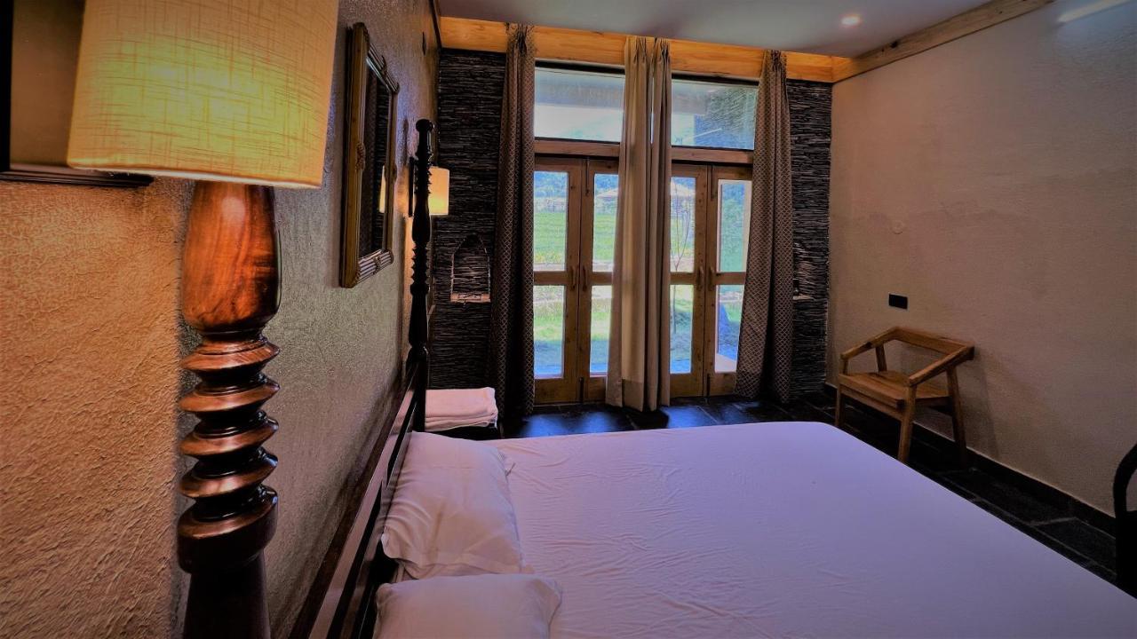 Osho Himalayas Wellness Resort Кангра Экстерьер фото