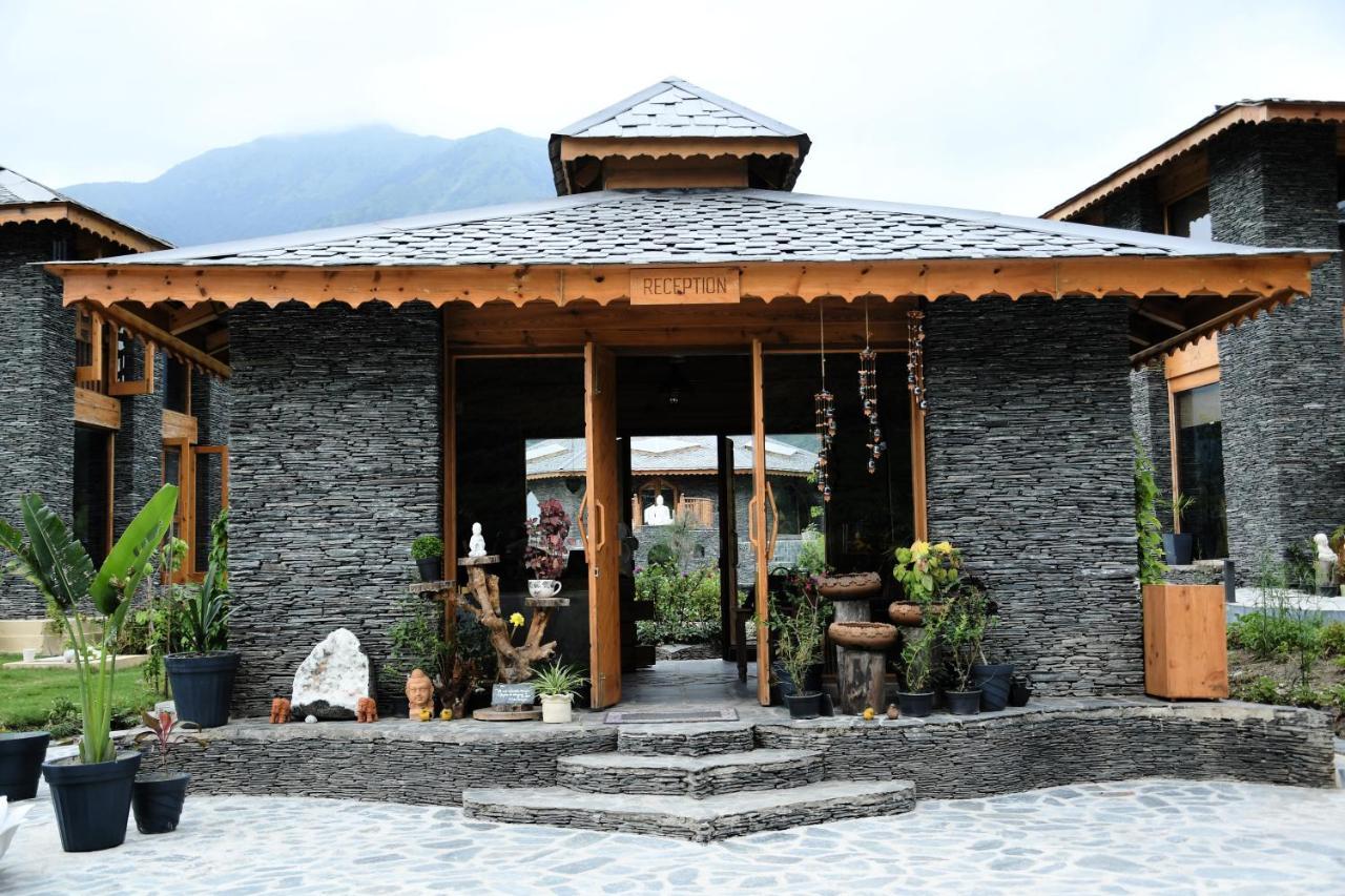 Osho Himalayas Wellness Resort Кангра Экстерьер фото
