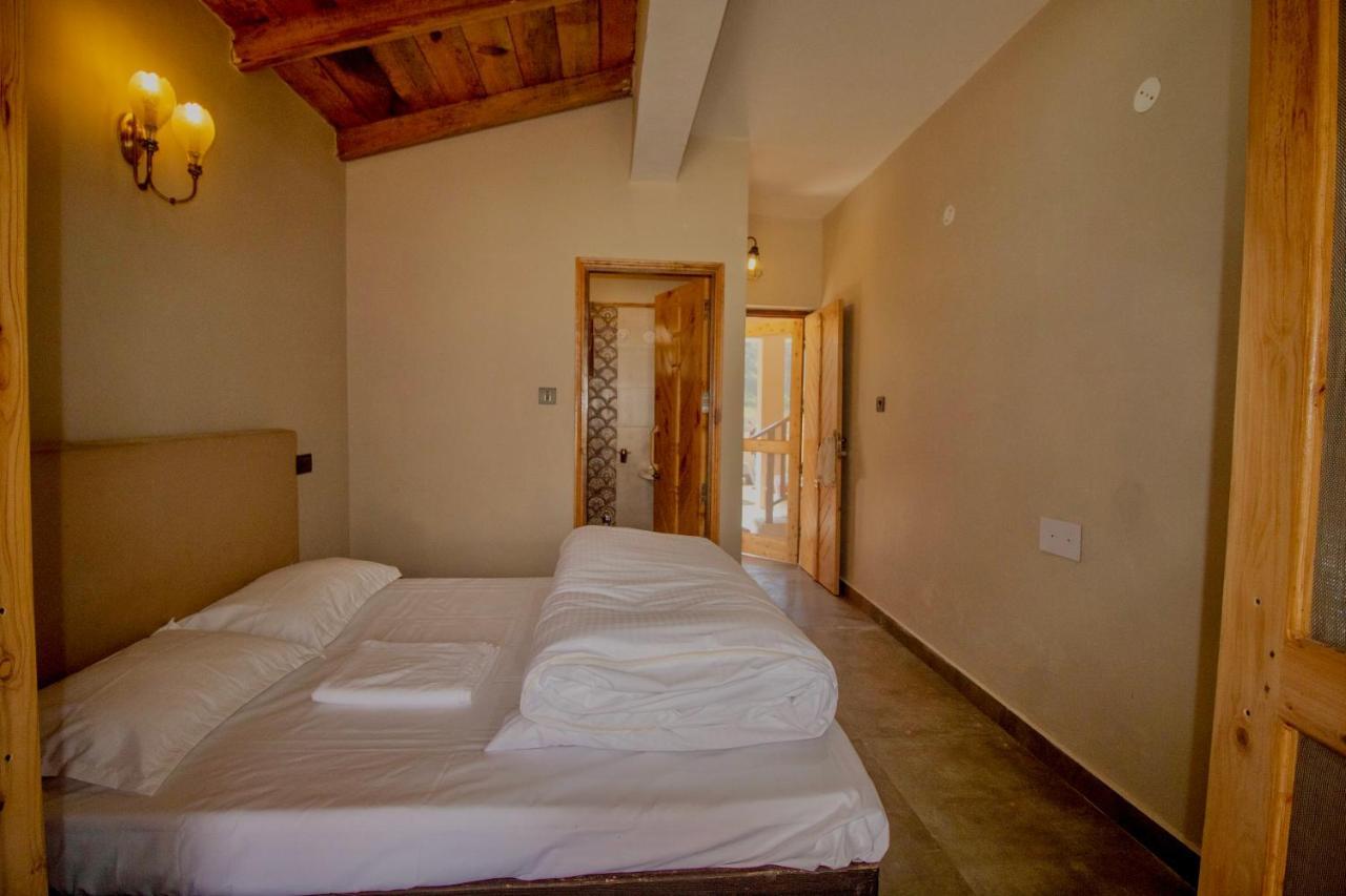 Osho Himalayas Wellness Resort Кангра Экстерьер фото