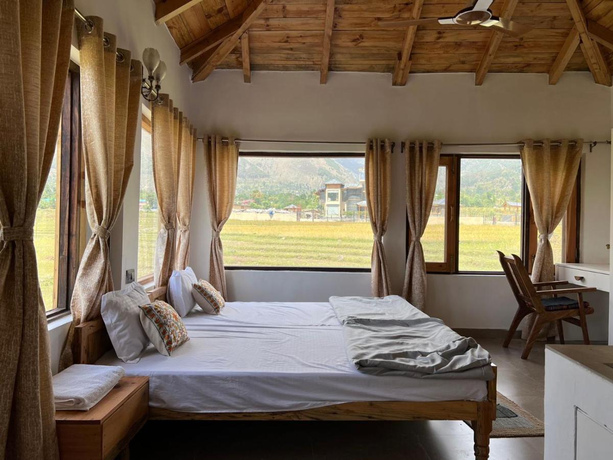 Osho Himalayas Wellness Resort Кангра Экстерьер фото