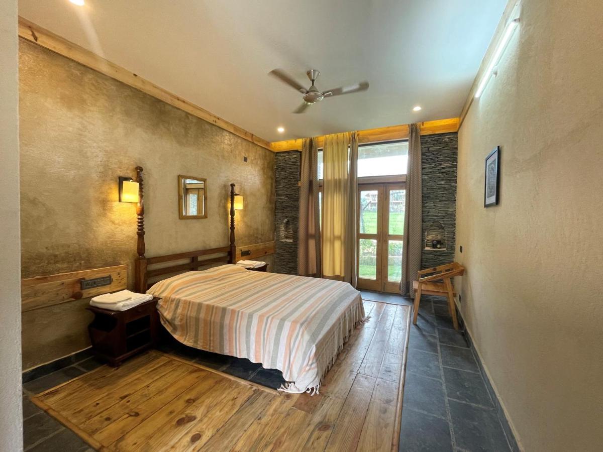 Osho Himalayas Wellness Resort Кангра Экстерьер фото