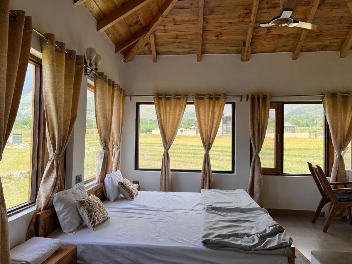 Osho Himalayas Wellness Resort Кангра Экстерьер фото