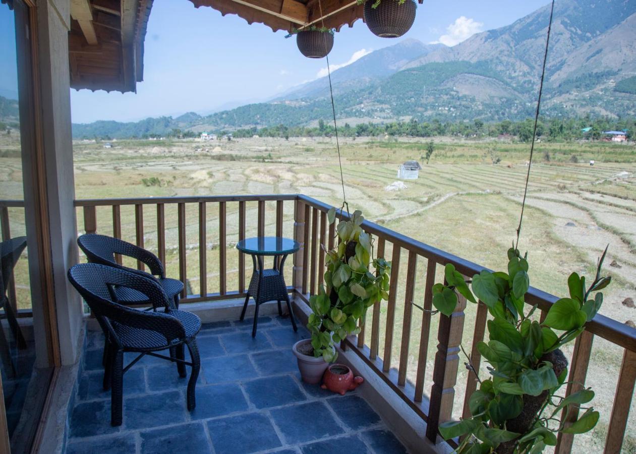 Osho Himalayas Wellness Resort Кангра Экстерьер фото