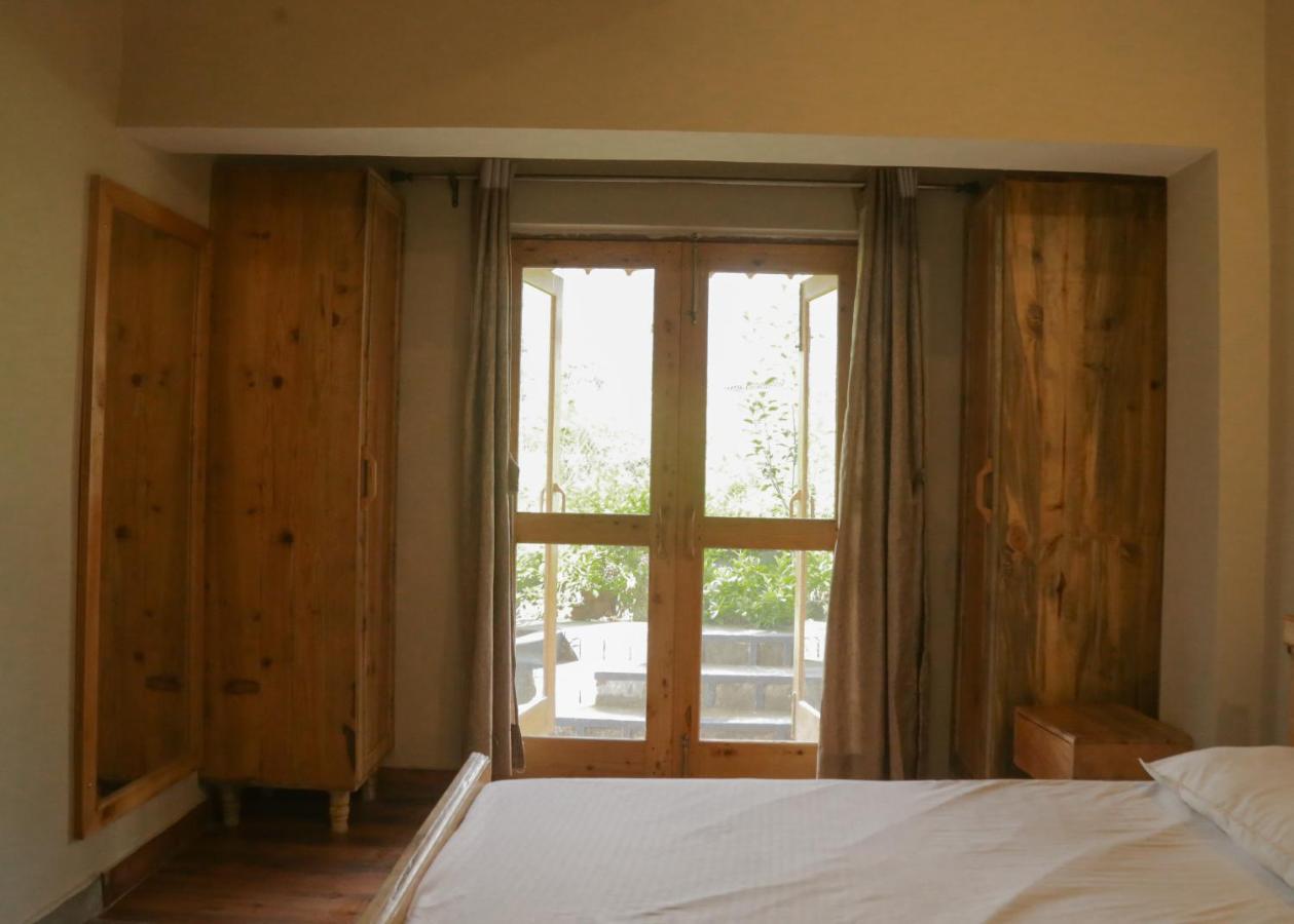 Osho Himalayas Wellness Resort Кангра Экстерьер фото