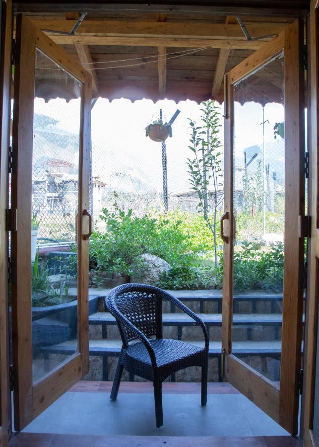 Osho Himalayas Wellness Resort Кангра Экстерьер фото