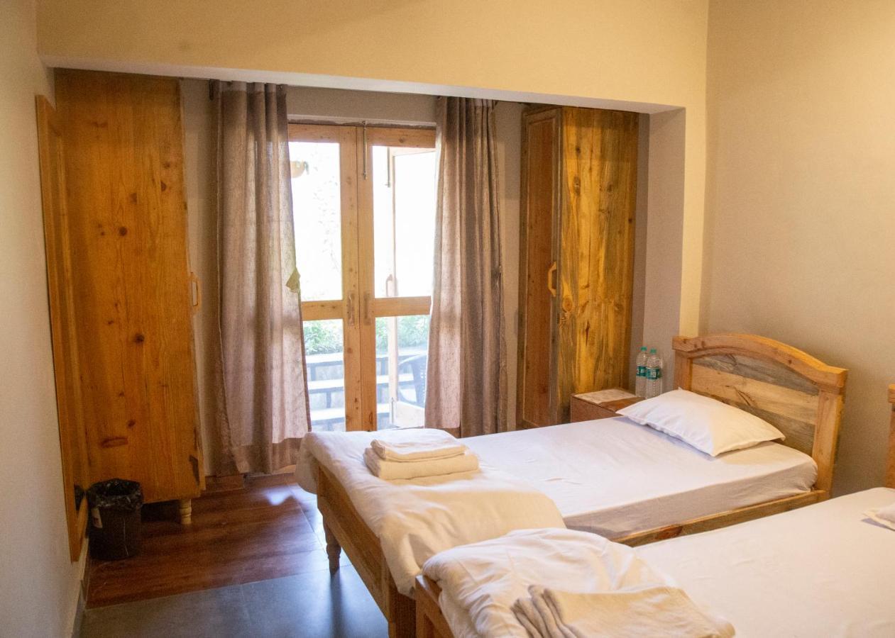 Osho Himalayas Wellness Resort Кангра Экстерьер фото