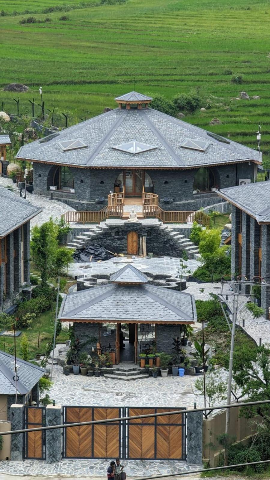 Osho Himalayas Wellness Resort Кангра Экстерьер фото