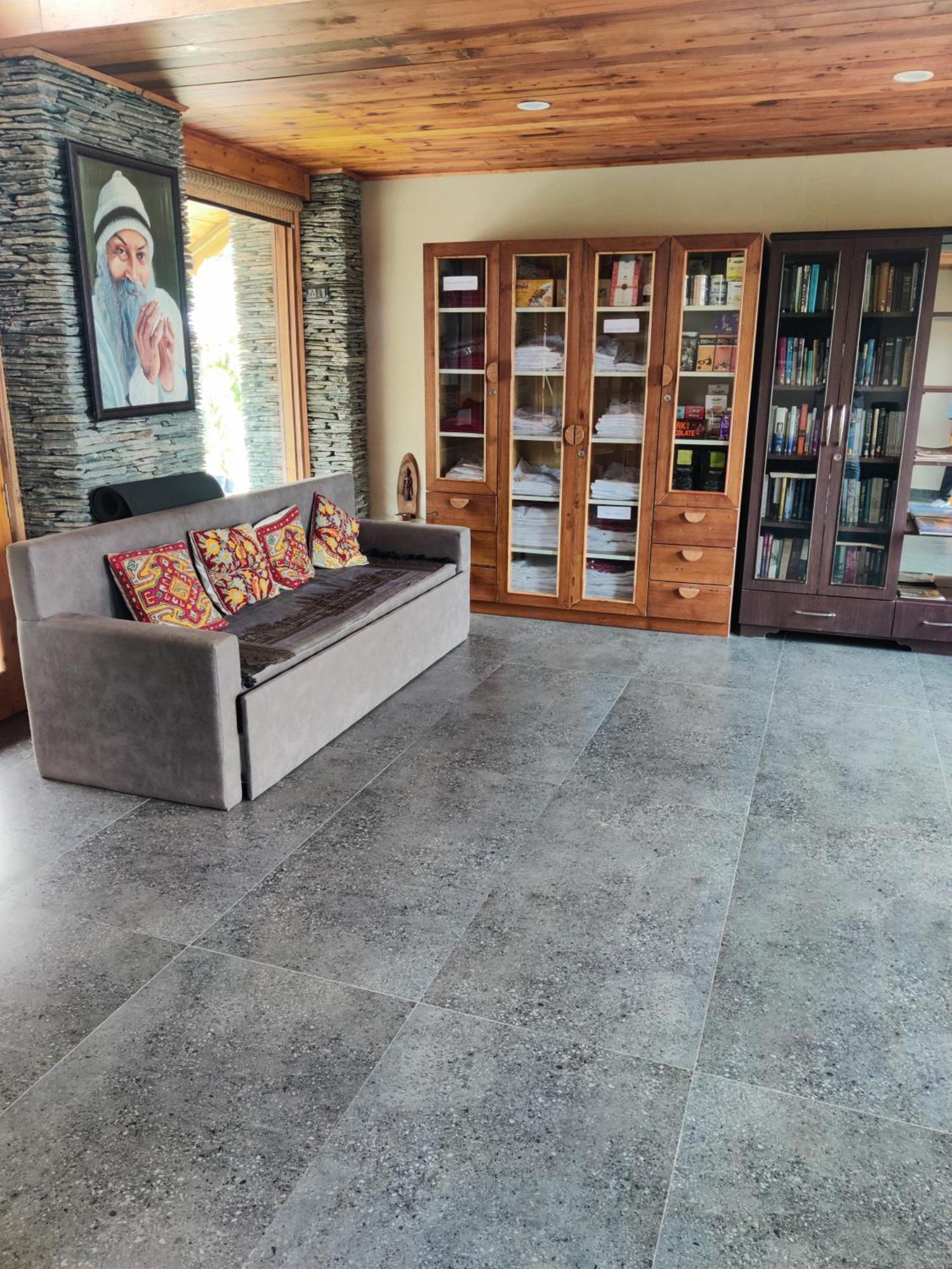 Osho Himalayas Wellness Resort Кангра Экстерьер фото
