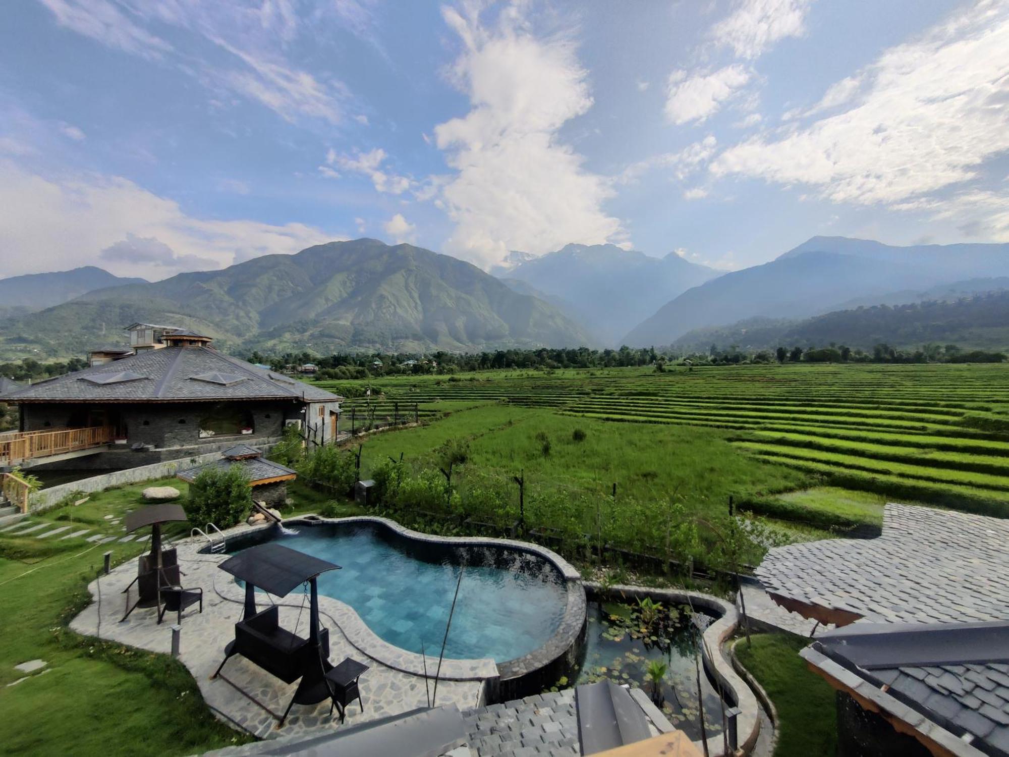 Osho Himalayas Wellness Resort Кангра Экстерьер фото